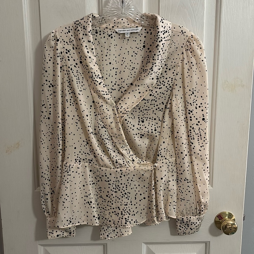 Women’s Blouse